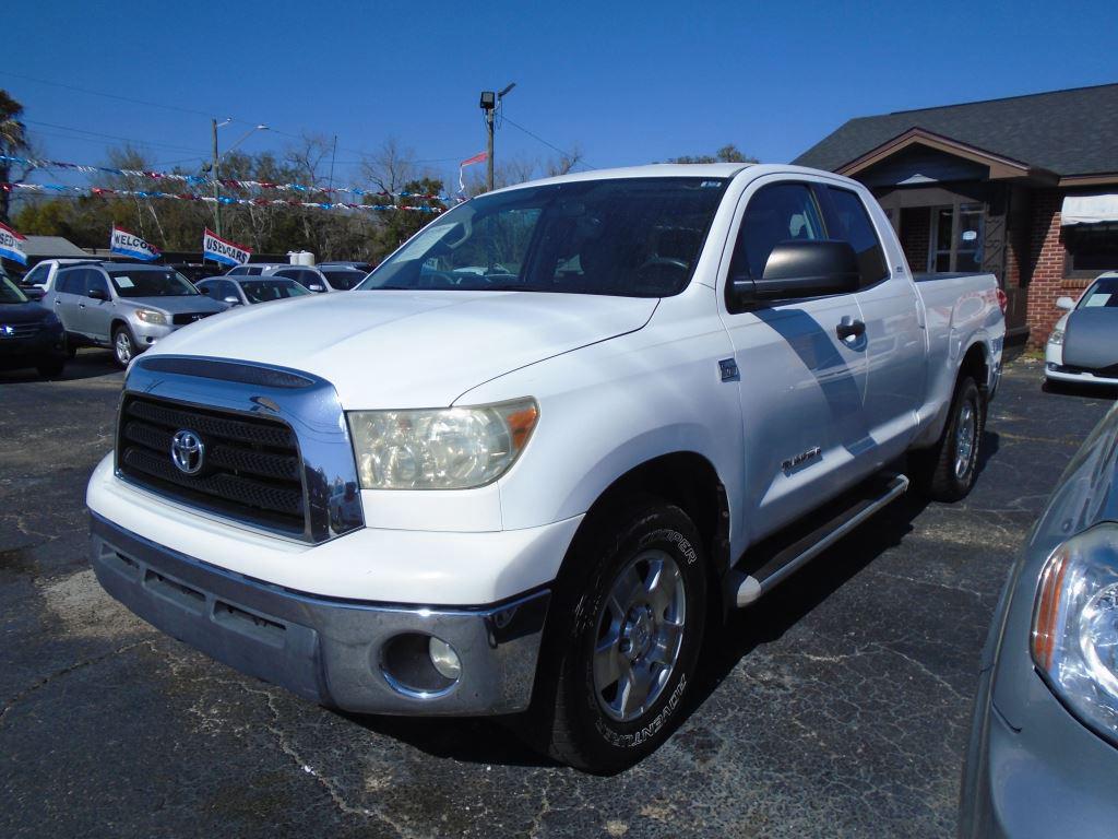 2008 Toyota Tundra SR5's photo